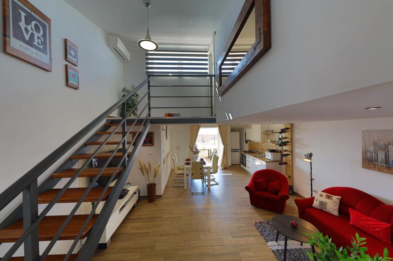 Perla Castellana Appartement Kaštela Buitenkant foto